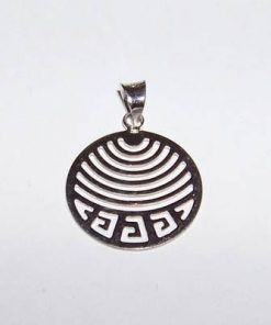 Bratara din siret rosu cu yantra din argint