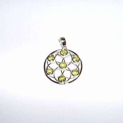 Pandantiv din argint cu olivina - Floarea Vietii
