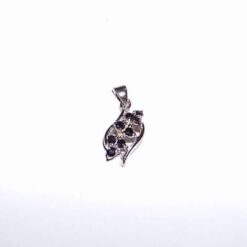 Inel din argint cu safir industrial si marcasite