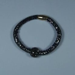 Bratara cu inchidere magnetica, gri si accesori auri