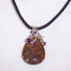 Pandantiv din opal dendrit / merlinit, in montura de argint