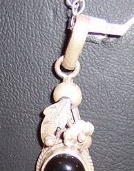 Pandantiv din argint si cristal de onix,