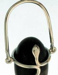 Lingamul lui Shiva in montura din argint