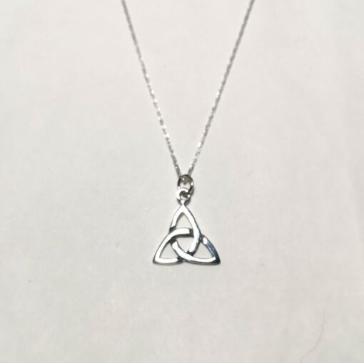 Simbol celtic din argint pe lant din argint