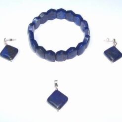 Set din lapis lazuli compus din bratara, pandantiv si cercei Set din lapis lazuli compus din bratara, pandantiv si cercei
