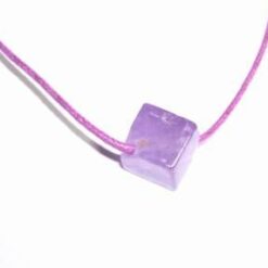 Pandantiv din ametist - Cub, pe siret din material textil