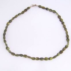 Colier din turmalina verde Colier din turmalina verde