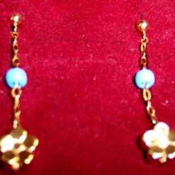 Cercei placati cu argint si cristale Swarovski - piramida