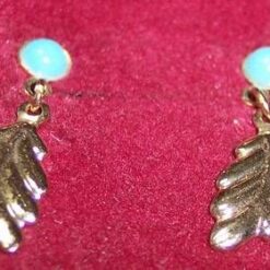 Cercei placati cu argint si cristale Swarovski - piramida