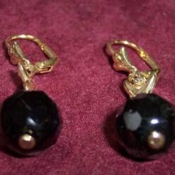 Cercei placati cu argint si cristale Swarovski - piramida